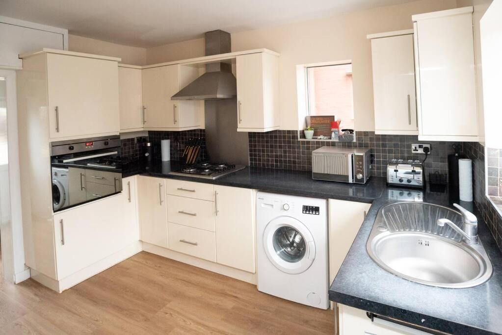 Sherwood Pines - Big Garden! Holiday home Clipstone